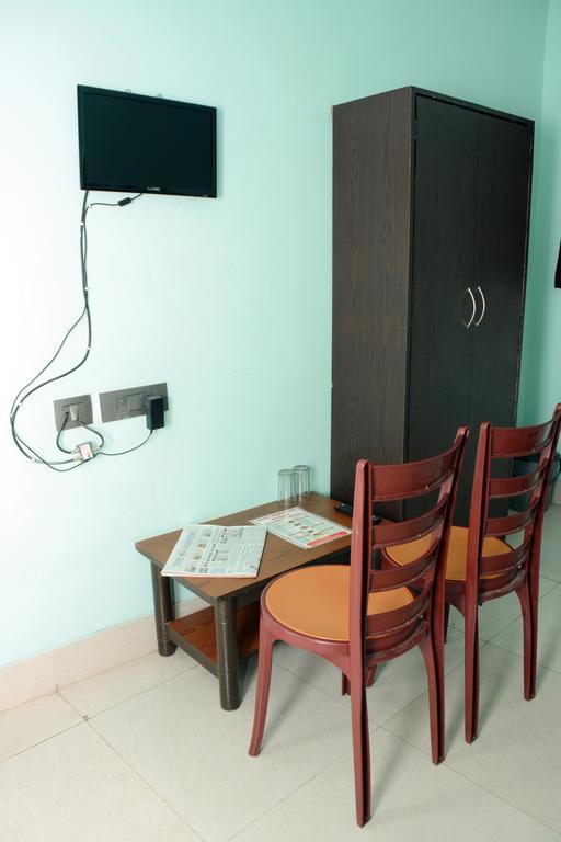 Hotel Nirmal Inn Bhubaneswar Room photo